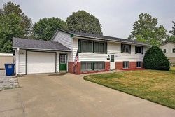 Pre-foreclosure in  WESTERN AVE Marengo, IA 52301