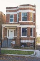Pre-foreclosure in  S EBERHART AVE Chicago, IL 60637