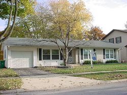 Pre-foreclosure in  LONSDALE RD Elk Grove Village, IL 60007