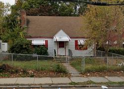 Pre-foreclosure in  HILLSIDE AVE Hartford, CT 06106