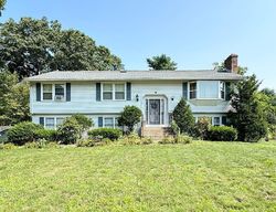 Pre-foreclosure in  INDIAN HILL RD Windsor, CT 06095