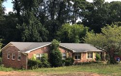 Pre-foreclosure in  SPRINGWOOD DR Macon, GA 31211