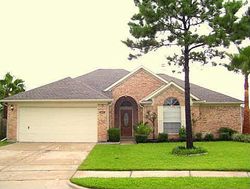Pre-foreclosure in  QUILL MEADOW DR League City, TX 77573