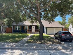 Pre-foreclosure in  9TH AVE N Texas City, TX 77590