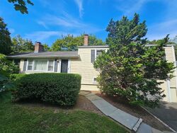 Pre-foreclosure in  MAIN ST Westport, CT 06880
