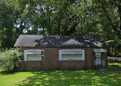 Pre-foreclosure in  DEARING ST Forest Park, GA 30297