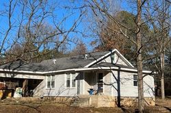 Pre-foreclosure in  VIEW ST Morrilton, AR 72110