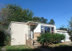 Pre-foreclosure in  BETTY LN Blue Island, IL 60406