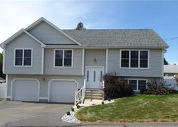 Pre-foreclosure in  WALNUT ST Southington, CT 06489