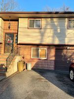 Pre-foreclosure in  SKIDMORE RD Deer Park, NY 11729