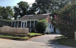 Pre-foreclosure in  LANSING AVE Laurel, DE 19956