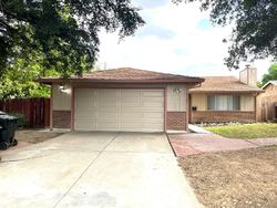 Pre-foreclosure in  HAYSTACK DR Sacramento, CA 95828