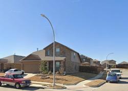  Artesian Springs Dr, Fort Worth TX