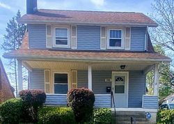 Pre-foreclosure in  16TH ST NE Canton, OH 44714