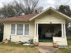 Pre-foreclosure in  N ADELAIDE ST Terrell, TX 75160