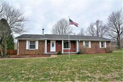Pre-foreclosure in  BROWNING RD Evansville, IN 47725