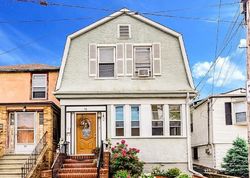 Pre-foreclosure in  KING AVE Yonkers, NY 10704