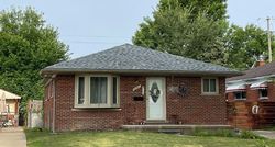 Pre-foreclosure in  N HIGHLAND ST Dearborn Heights, MI 48127