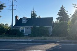 Pre-foreclosure in  NE HAZEL DELL AVE Vancouver, WA 98665