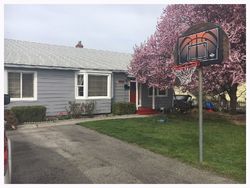 Pre-foreclosure in  JEFFERSON AVE Yakima, WA 98902