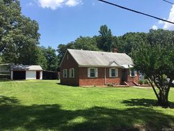 Pre-foreclosure in  SEMINOLE AVE Richmond, VA 23237