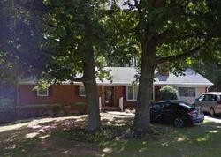 Pre-foreclosure in  OAKLAND CIR Lynchburg, VA 24502