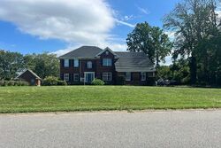 Pre-foreclosure in  LOOKOUT CIR Suffolk, VA 23435