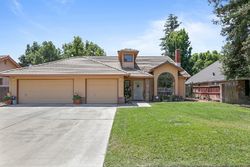 Pre-foreclosure in  WINDSOR CT Exeter, CA 93221