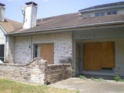 Pre-foreclosure Listing in EASTHAMPTON DR UNIT B HOUSTON, TX 77039