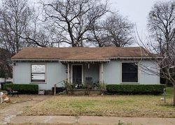Pre-foreclosure in  MCKENZIE AVE Waco, TX 76708