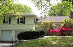 Pre-foreclosure in  DONNYBROOK RD Scarsdale, NY 10583