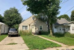 Pre-foreclosure in  GLENROSE AVE Lansing, MI 48915