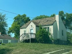 Pre-foreclosure in  11TH AVE SE Rochester, MN 55904