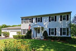 Pre-foreclosure in  PHEASANT DR Crystal Lake, IL 60014