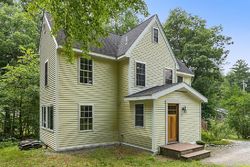 Pre-foreclosure Listing in GROTON RD SHIRLEY, MA 01464