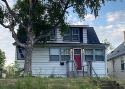 Pre-foreclosure in  MARYLAND AVE E Saint Paul, MN 55117