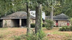 Pre-foreclosure in  CARMEL NEW HOPE RD Monticello, MS 39654