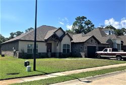 Pre-foreclosure in  CHAMPAGNE DR Biloxi, MS 39532