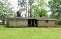 Pre-foreclosure in  STEMWOOD DR Picayune, MS 39466