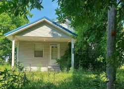 Pre-foreclosure in  N MAPLE ST Bragg City, MO 63827