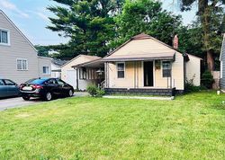 Pre-foreclosure in  TAWAS AVE Hazel Park, MI 48030