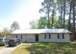 Pre-foreclosure in  OAKLAND CIR NW Fort Walton Beach, FL 32548