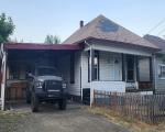 Pre-foreclosure in  SE HOOVER AVE Roseburg, OR 97470