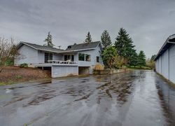 Pre-foreclosure in  SE BARTELL RD Boring, OR 97009