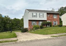 Pre-foreclosure in  EDGEMEADE DR Monroeville, PA 15146