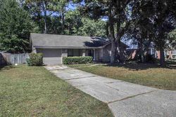 Pre-foreclosure in  OLD HICKORY DR Pensacola, FL 32507