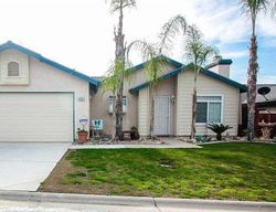 Pre-foreclosure in  CASTLE CARY DR Bakersfield, CA 93306