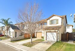 Pre-foreclosure in  INTRIGUE LN Manteca, CA 95337