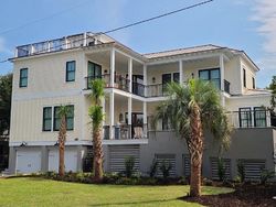 Pre-foreclosure in  32ND AVE Isle Of Palms, SC 29451