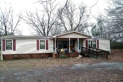 Pre-foreclosure in  AUGUSTA RD Belton, SC 29627